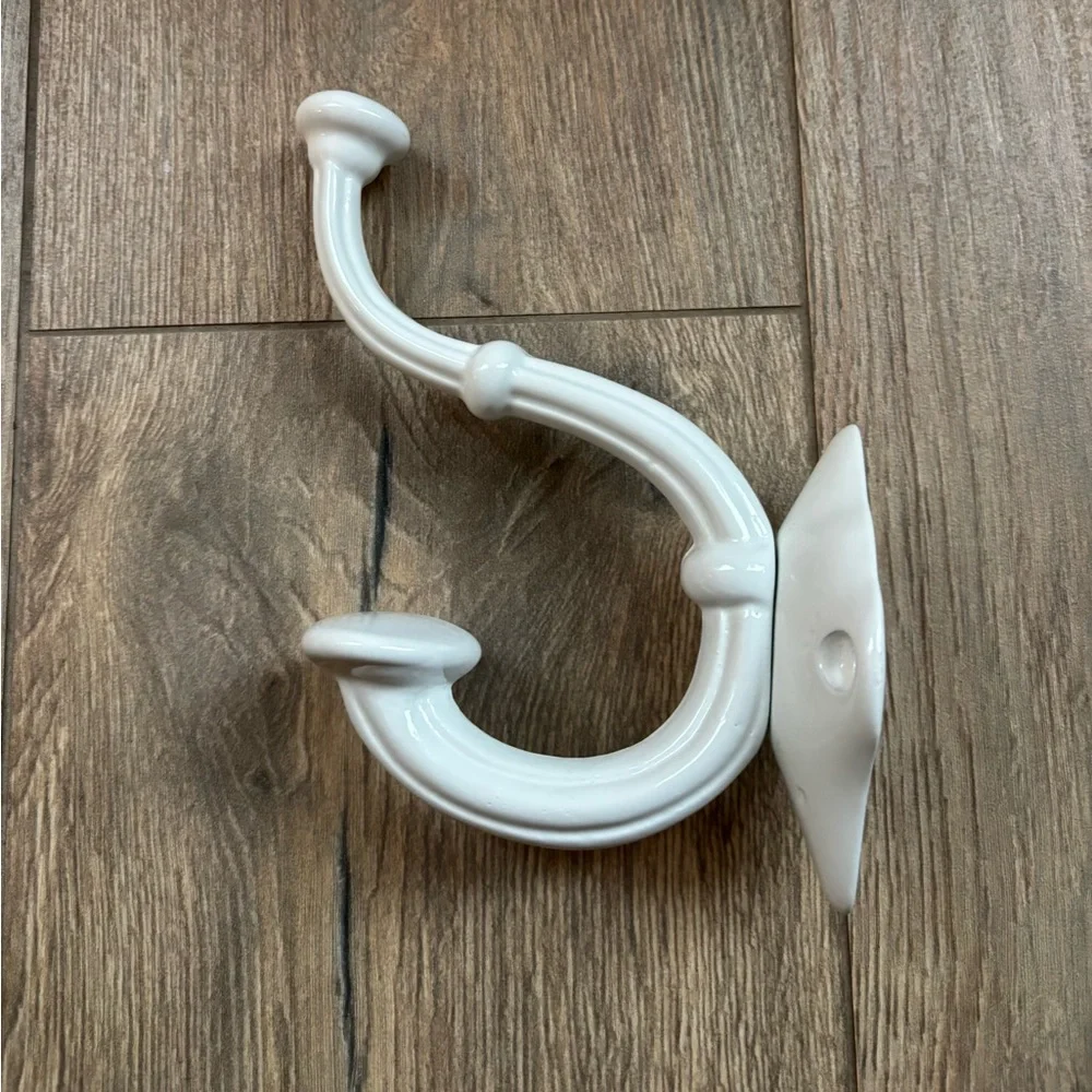NEW Pottery Barn Stockton Classic White Cast Iron Heavy Duty Wall Curtain Hook
